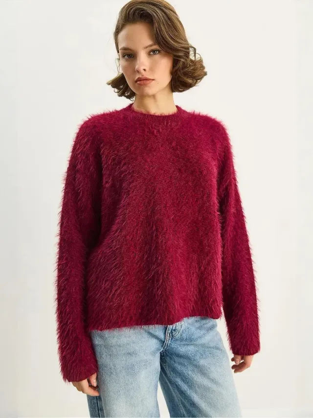 LUCCI Textured Knit Sweater – image 6