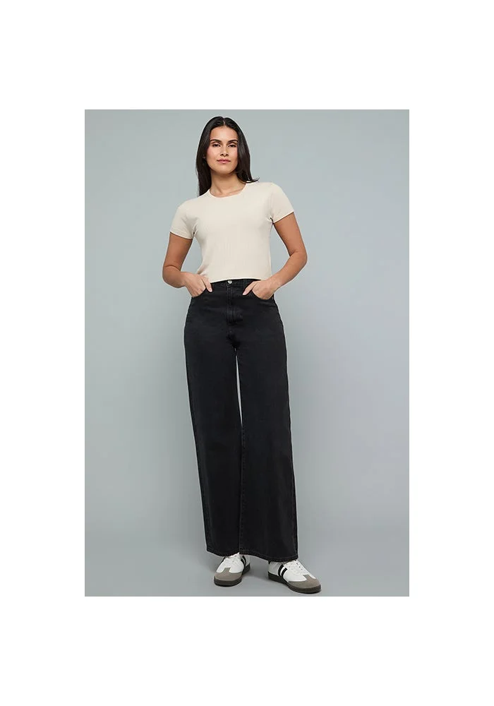 Ribbed Top with Round Neck and Short Sleeves