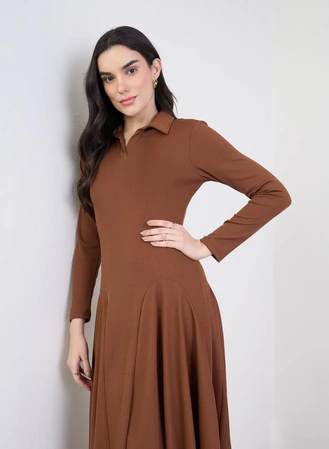 فستان ميدي بأكمام طويلة