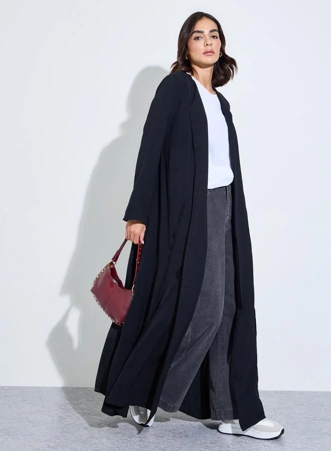 single button closed front abaya with pin tuck detailing