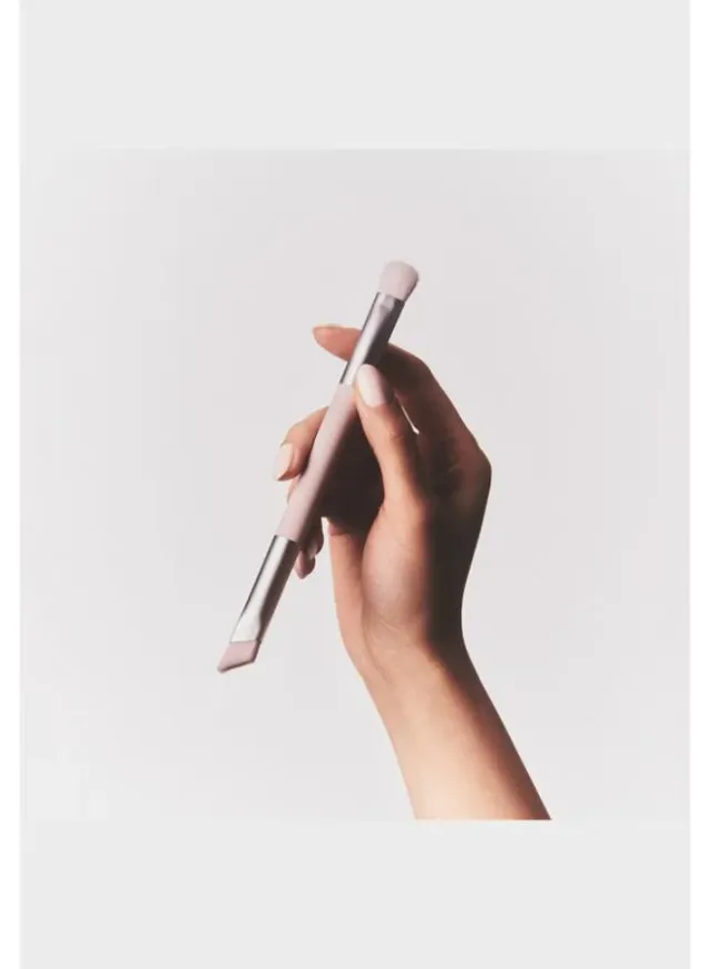 Precise Sculpting Complexion Brush 05
