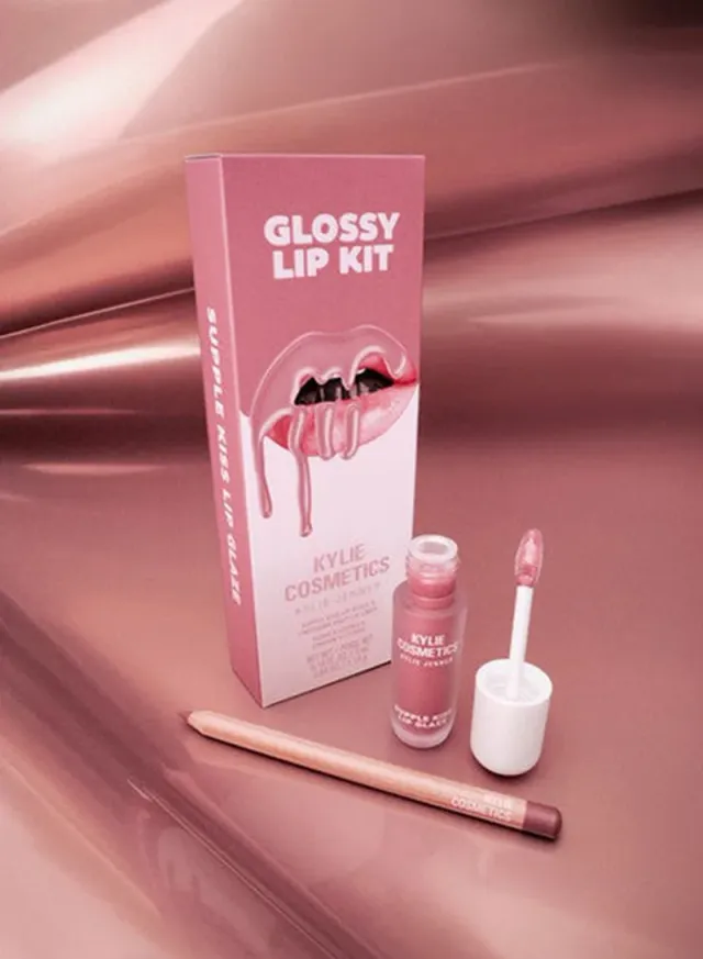 Glossy Lip Kit - Candy Pink – image 4