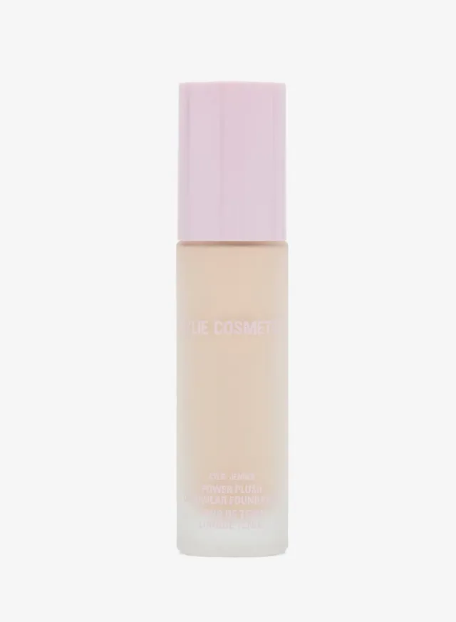 Power Plush Longwear Foundation - 2.5W, 30Ml – image 2