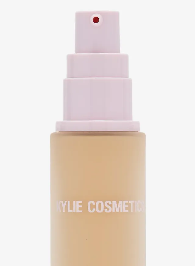 Power Plush Longwear Foundation - 2.5W, 30Ml – image 3