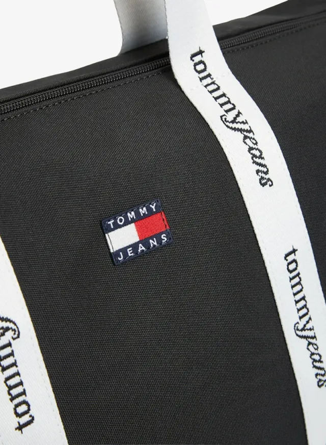 Essential Repeat Logo Tote Bag – image 4