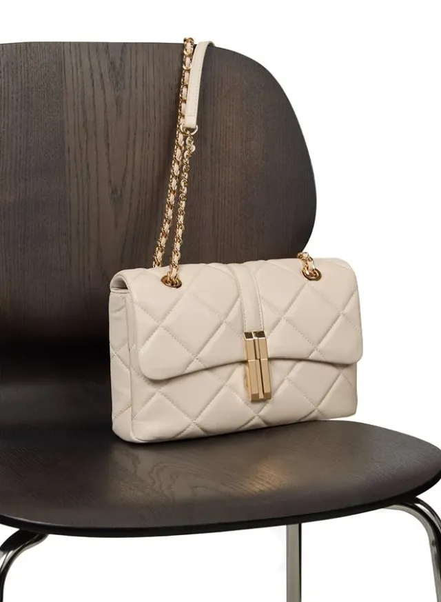 Aliciequilted Ladies Beige Sling Bag – صورة 5