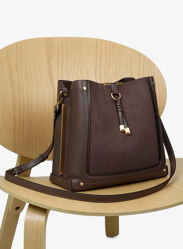 Nalyania Ladies Beige Bucket Bag – صورة 5