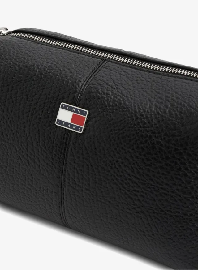 Tommy Jeans Pebbled City Crossbody Bag – image 5