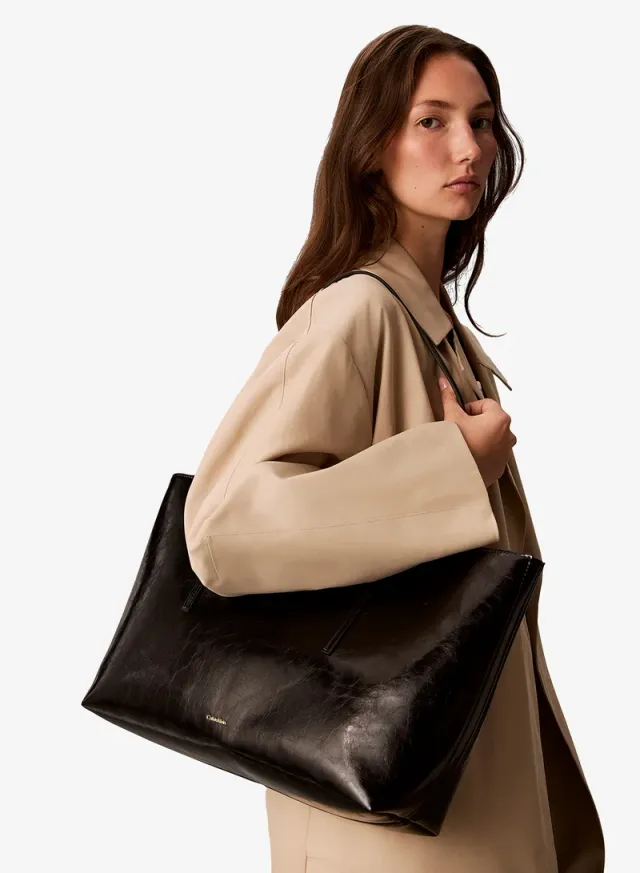 Foil Logo Glossy Tote Bag With Pouch – image 4