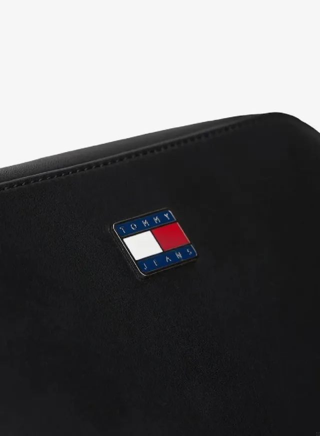 Essential Metal Logo Crossbody Camera Bag – image 5