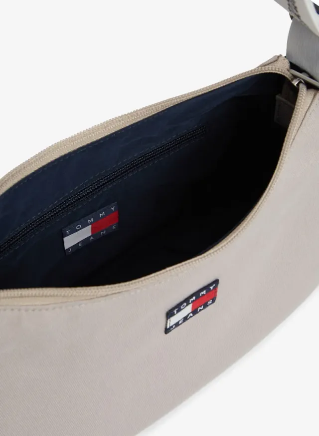 Essential Repeat Logo Shoulder Bag – image 5