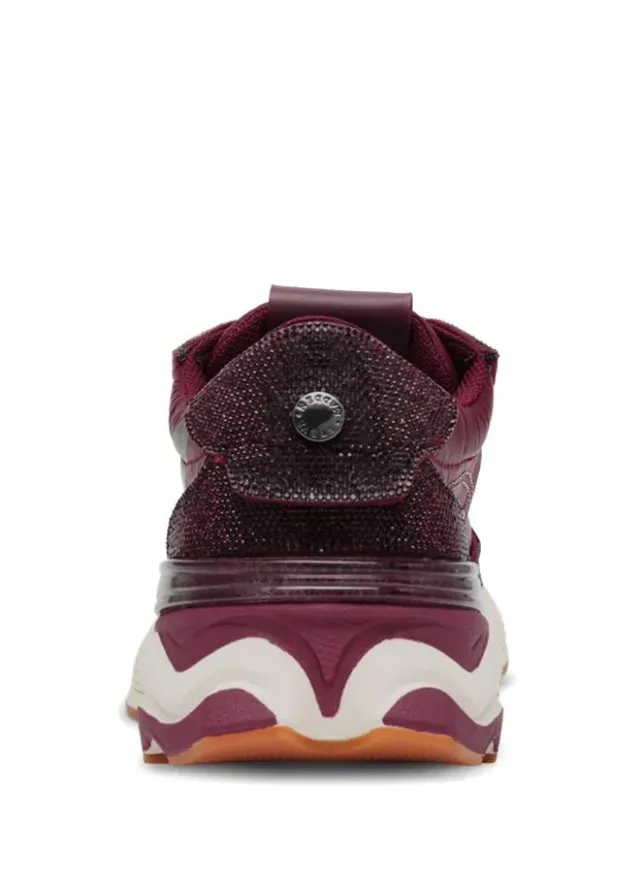 Setback-R Women's Cherry Red Low Top – صورة 3