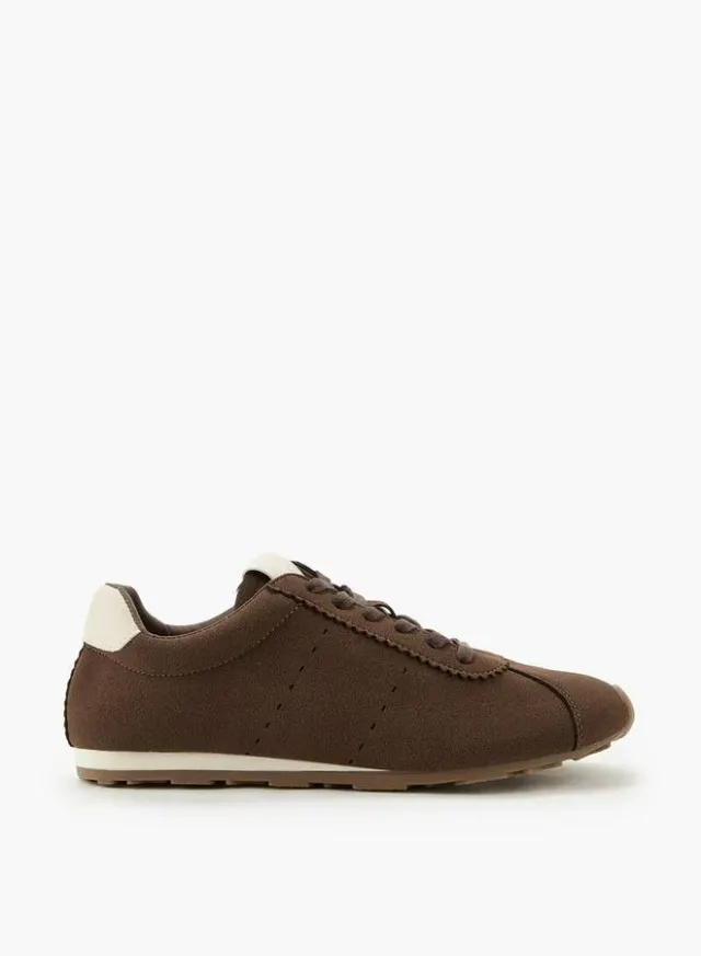 Women Lace-Up Sneakers – صورة 3