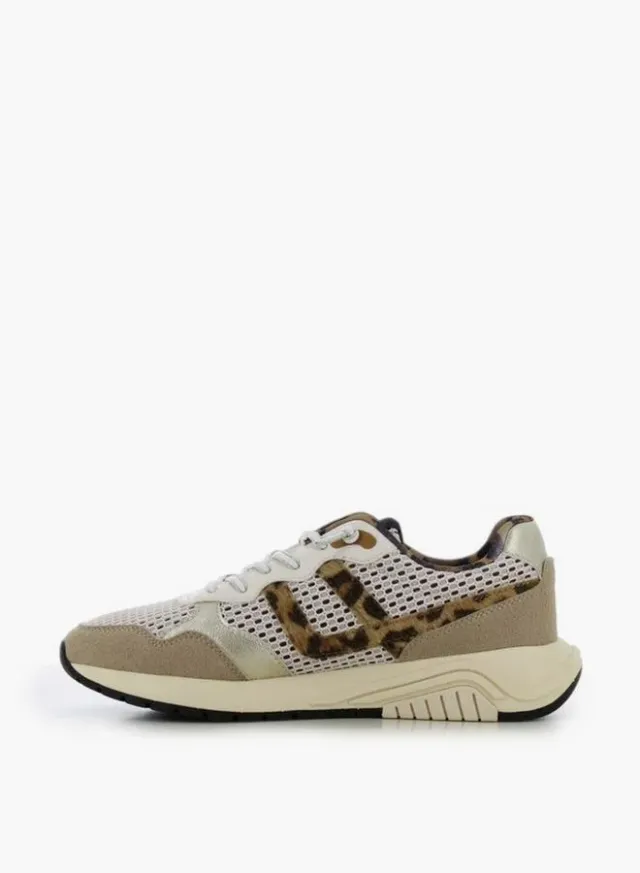 Women Lace-Up Sneakers – صورة 4