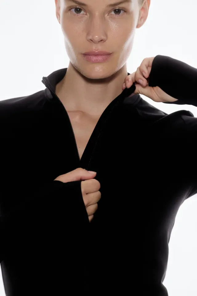 SoftMove™ Zip-through sports jacket – image 2