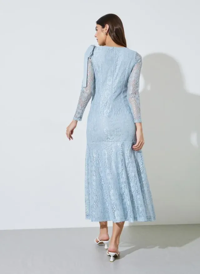 Light Blue Lace Mermaid Hem Maxi Dress – image 3