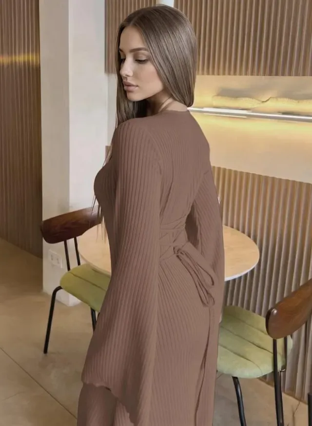 Cream Long Sleeves A-Line Maxi Dress – image 3