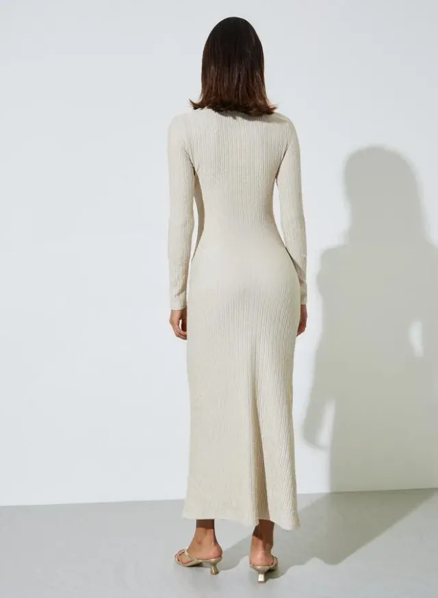 Off White Textured Long Sleeve Maxi Dress – image 3