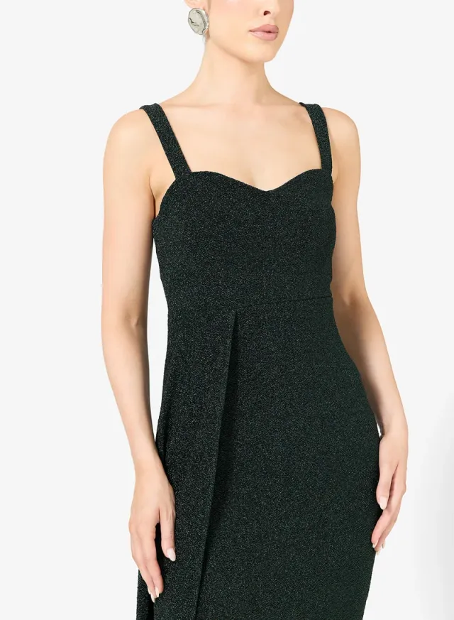 Sweetheart Neck Dress With Trail – image 3