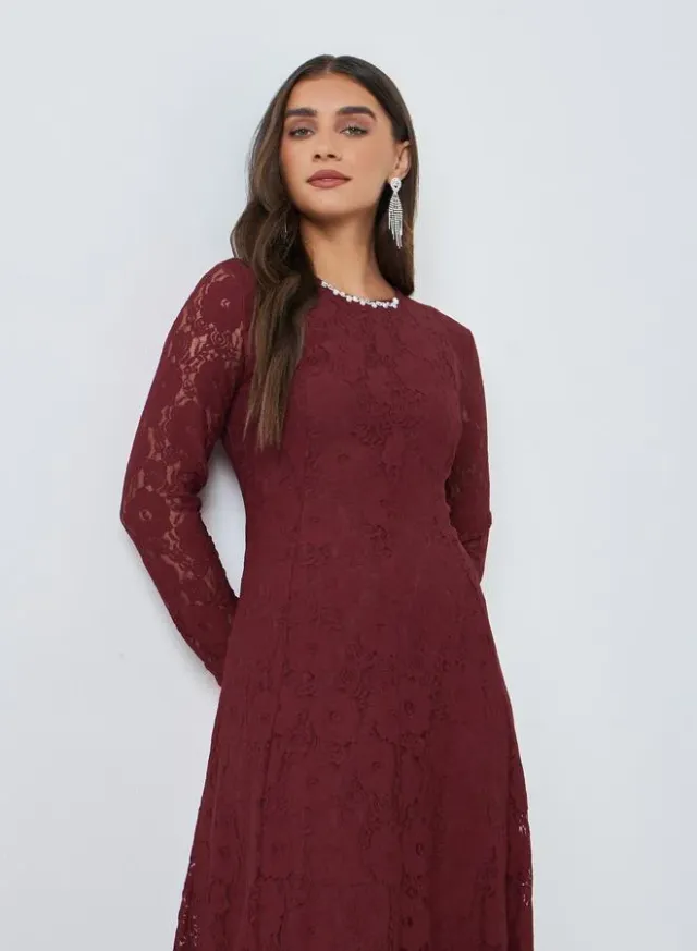 Red Floral Lace A-Line Maxi Dress – image 2