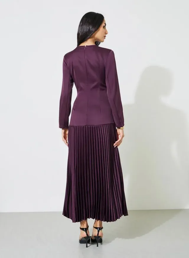 Purple Solid Pleated Button Detail A-Line Maxi Dress – image 3