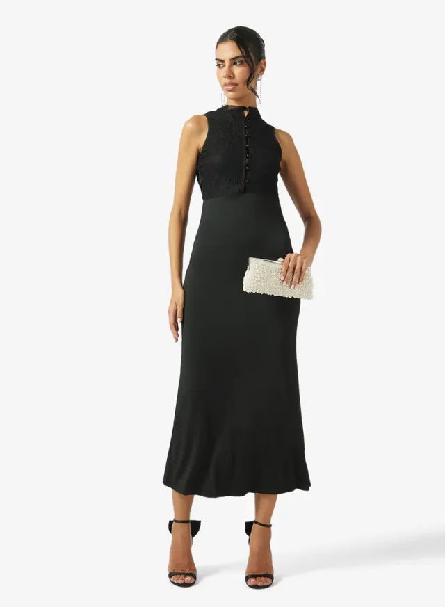 Lace Halter Neck Detailed Dress – image 4