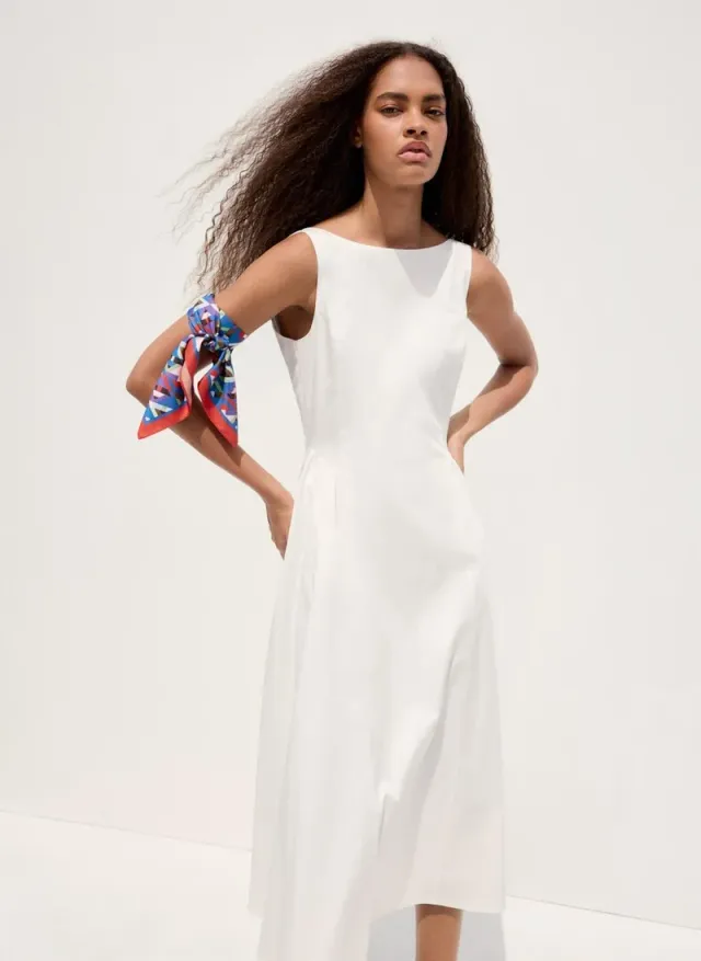 Boat-Neck Ruched Dress – صورة 5
