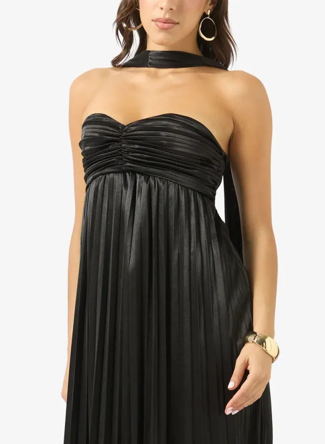 Sweetheart Neckline Plisse Dress with Scarf – image 4