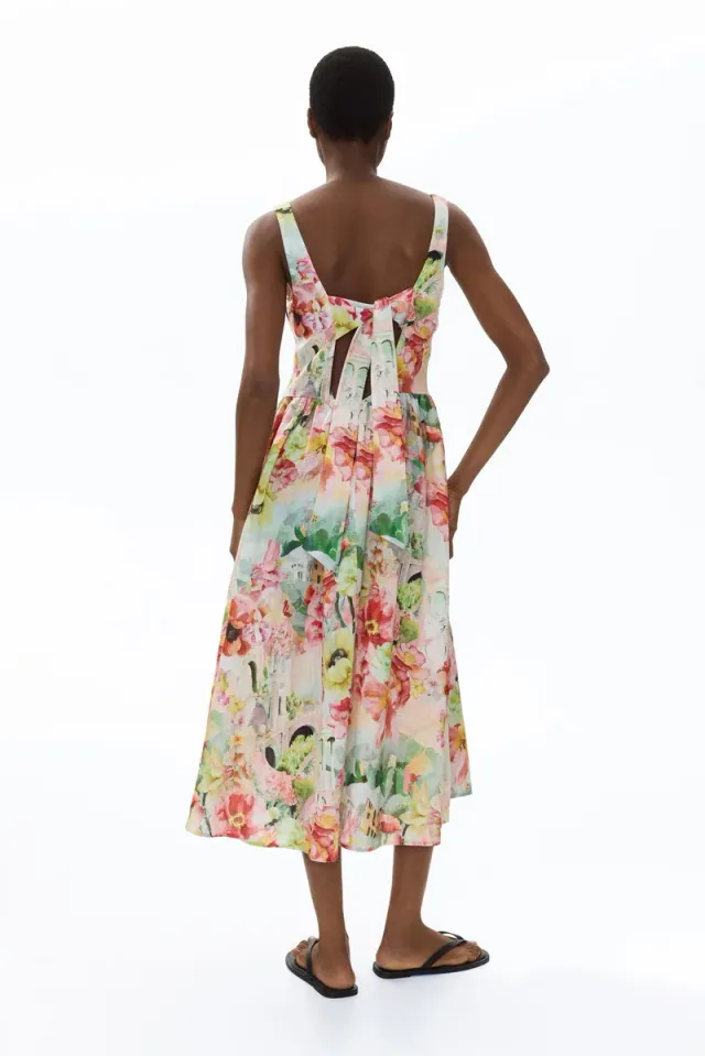 Corset-bodice dress – image 5