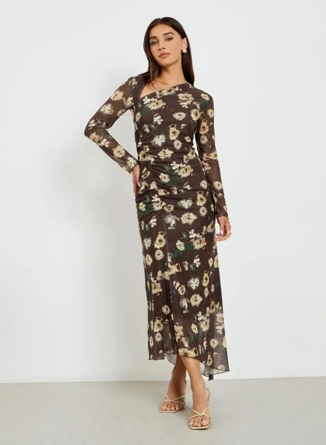 Brown Asymmetric Neck Draped Bodycon Maxi Dress – image 3