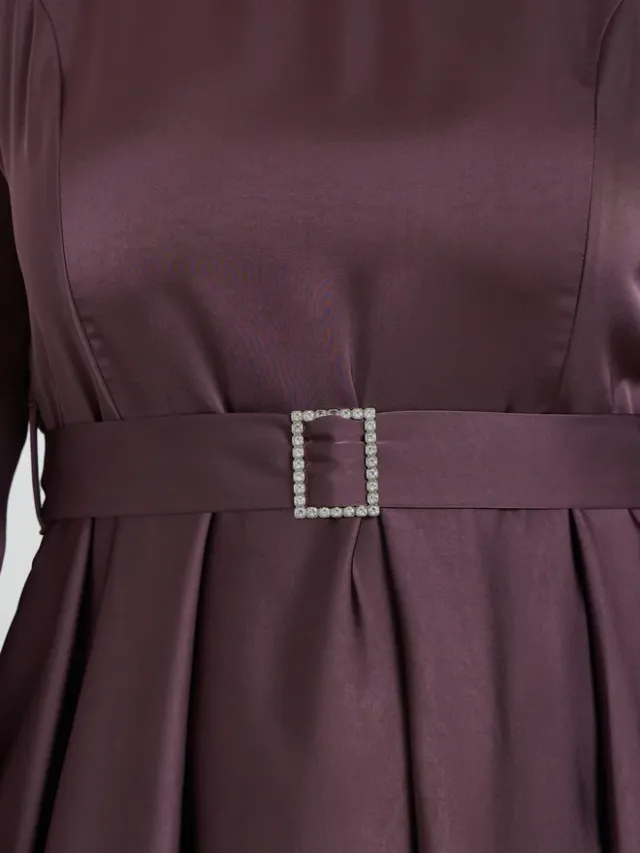 Plus Size Satin A-Line Maxi Dress with Belt – image 4