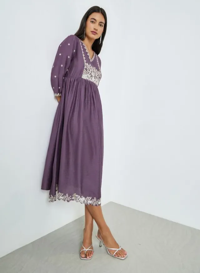 Purple Embroidery A-Line Midi Dress with 3/4th Sleeves – image 3