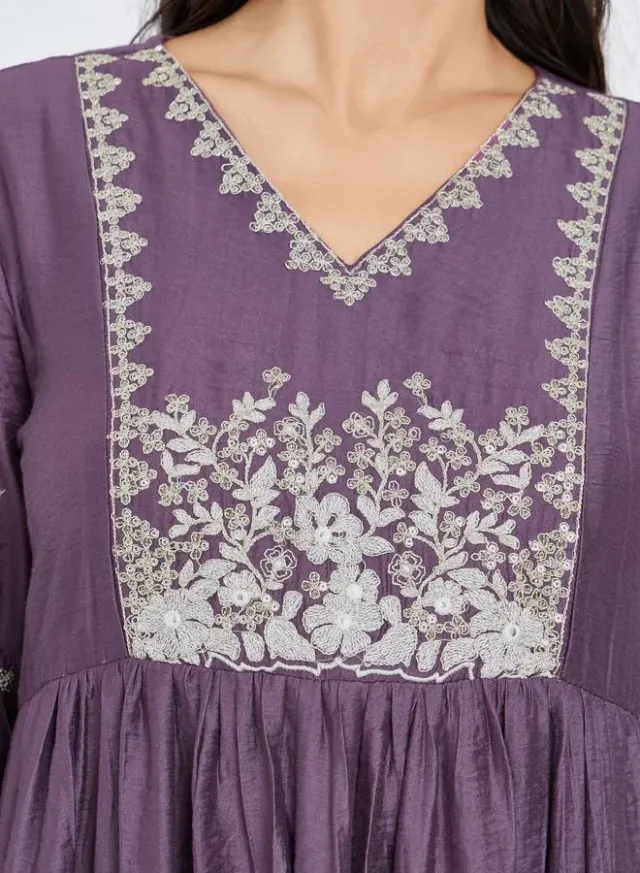 Purple Embroidery A-Line Midi Dress with 3/4th Sleeves – image 4