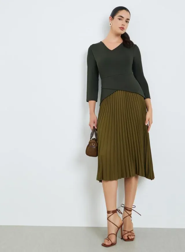 Beige Floral Midi Dress with 3/4 Sleeves – image 5
