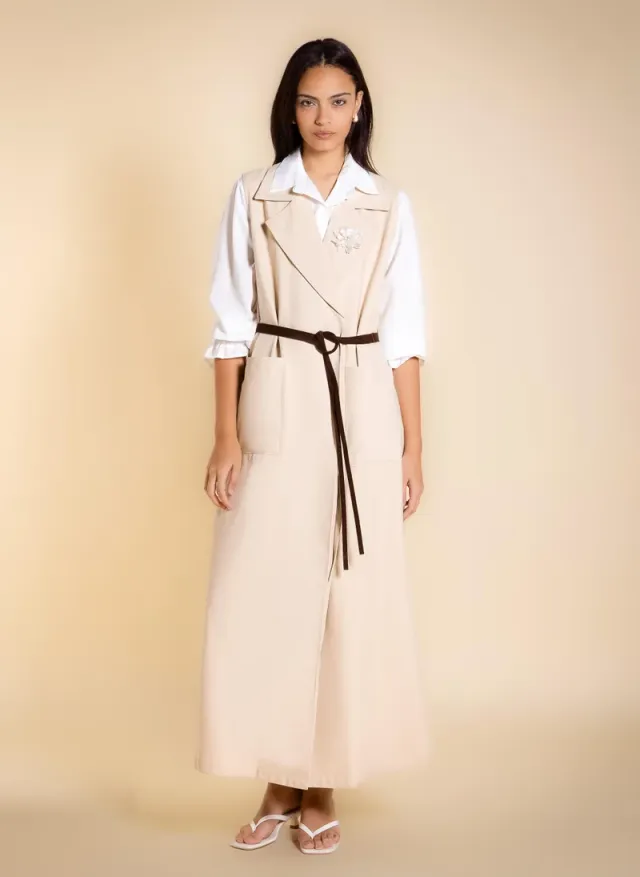 DETAILED MAXI DRESS WITH BELT