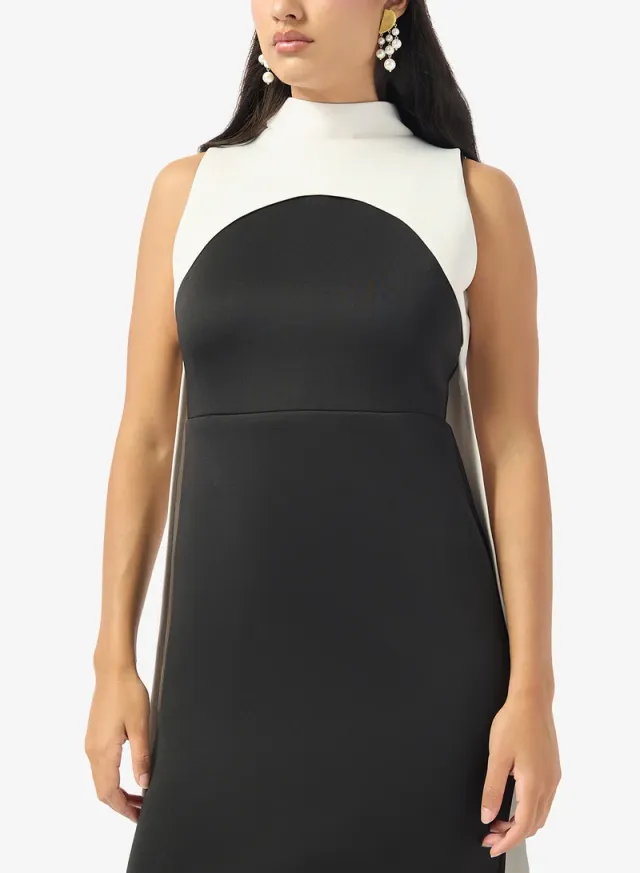 High Neck Maxi Dress – صورة 3