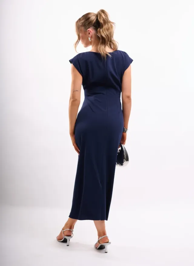 Berry Midi Dress with Ruched Front Keyhole – image 4