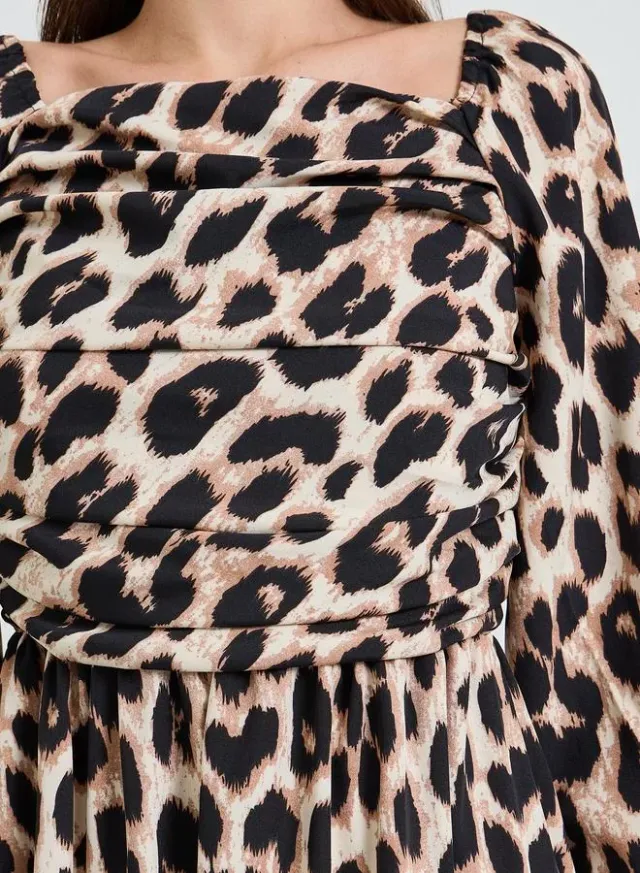 Multi-Color Leopard Print Side Slit Ruched Details Midi Dress – image 3