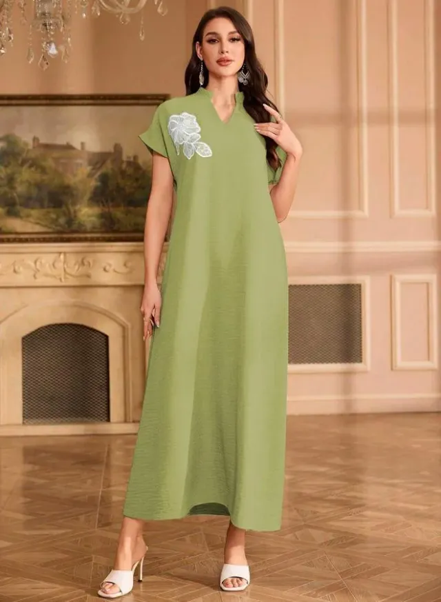 Women Floral Patch Detail Open Collar Maxi Dress – image 3