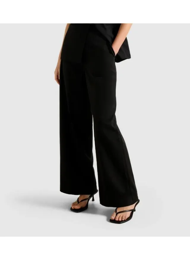 Livia Wide Leg Pant