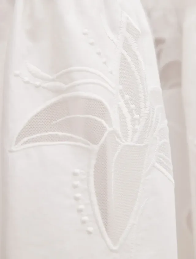 Matilda Embroidered Tie Midi Dress – صورة 2
