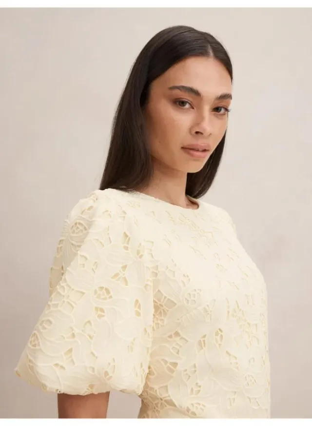 Elora Puff Sleeve Top – image 4