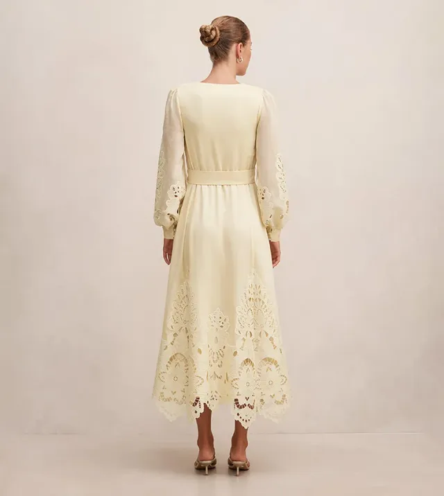 Ashlee Embroidered Long Sleeve Maxi – صورة 2