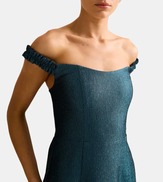 MINDY Bardot Ruffle Maxi Dress – صورة 4