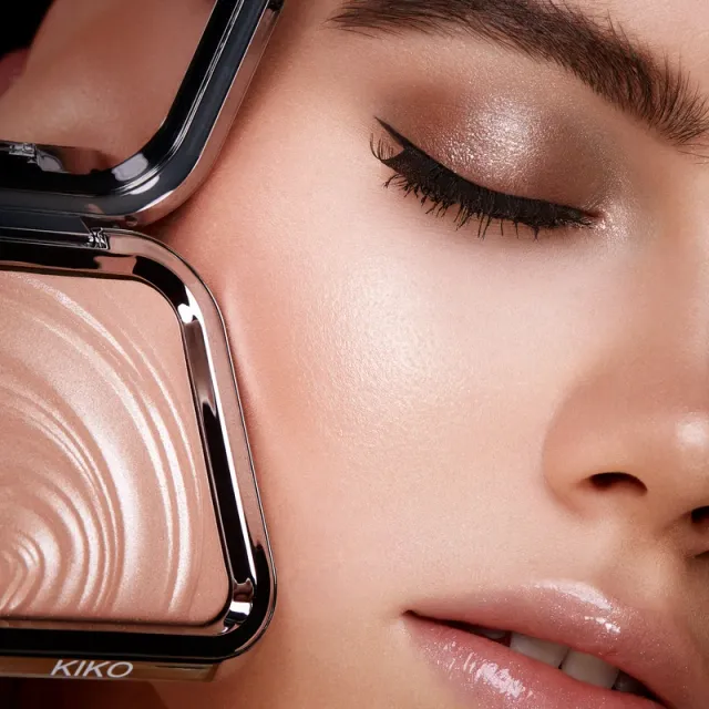 Glow Fusion Intense Powder Highlighter - 01 – image 7