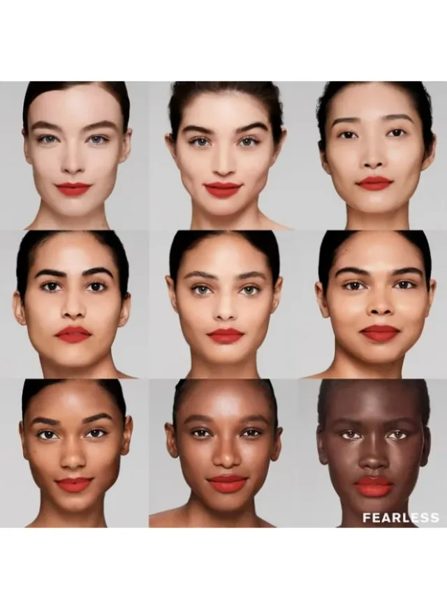 Pure Color Lipstick Matte - Persuasive – image 4