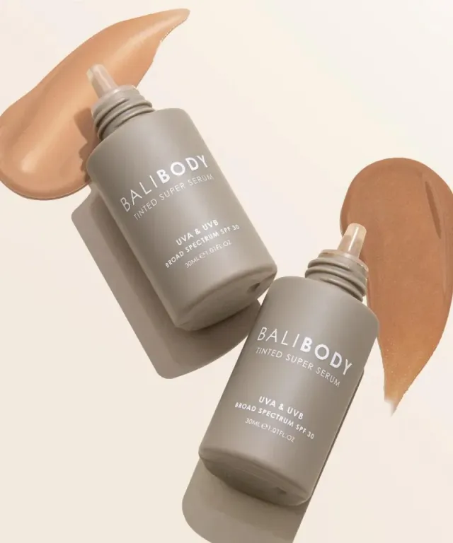 Tinted Super Serum SPF30 - Natural – image 3