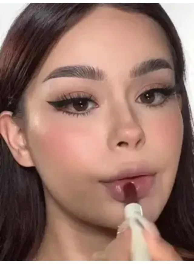 باوت-بيرفكت شاين ليب بلمبر - إن بلوم – صورة 5