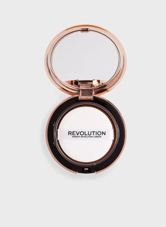 Revolution Conceal & Define Powder Foundation P8 – image 3