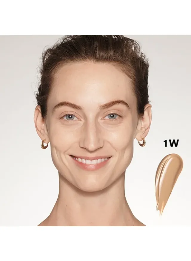 Futurist Soft Touch Brightening Skincealer Concealer - 1W Light 6ML – image 3